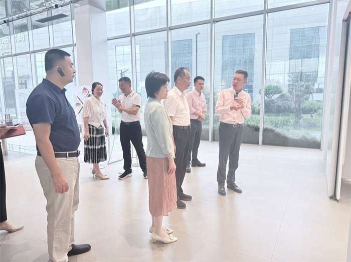 Quanzhou Vice Mayor Su Gengcong visited QGM and gave guidance Praise for intelligent manufacturing and innovation achievements